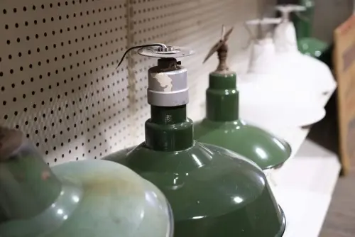 salvage-light-fixtures
